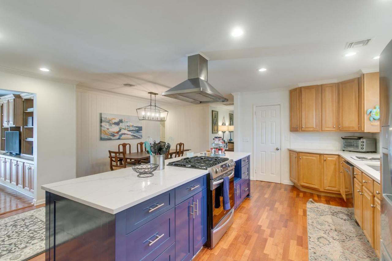 Spacious St Simons Island Vacation Rental With Pool! St. Simons Island Экстерьер фото