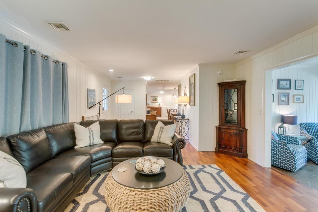 Spacious St Simons Island Vacation Rental With Pool! St. Simons Island Экстерьер фото